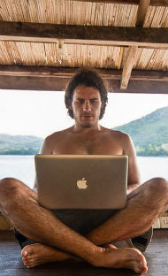 El nómada digital en el negocio de las subastas judiciales